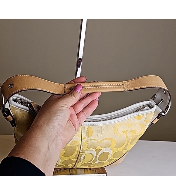 Coach 2004 Optic C Small Hobo Bag Yellow/White Signature Tan Leather Tri… - Picture 14 of 15